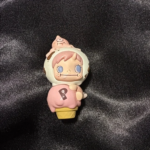 POP MART POP BEAN Bundle of 6 POP Beans - Picture 12 of 16